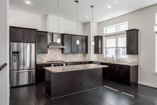 Building Photo - 4408 Eli St