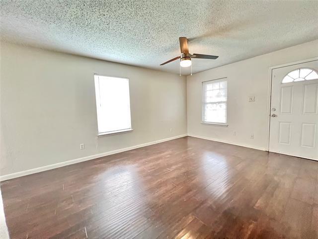 Building Photo - 210 Pine Meadow Dr