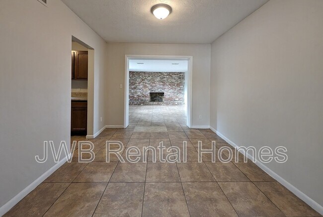 Foto del edificio - 3026 Rogero Rd