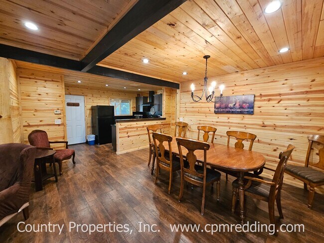 Foto del edificio - Country Living with 4 Bedrooms plus an Off...