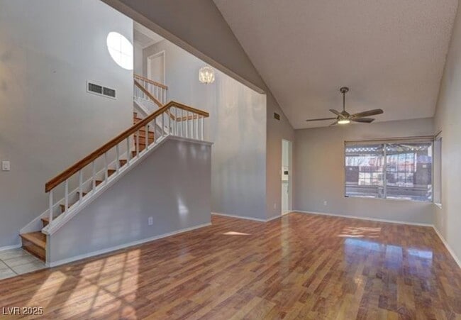 Building Photo - 356 Amalfi St