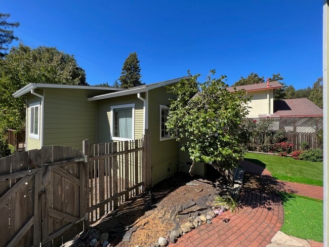 Building Photo - 17541 Orchard Ave