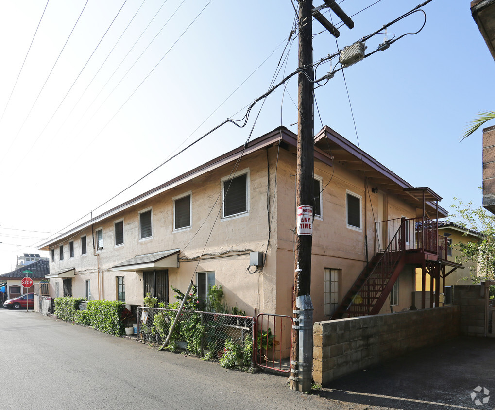 Building Photo - 2021-2023 Stanley St
