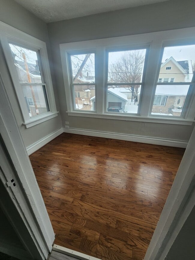 Foto del edificio - Two Bedroom in the heart of Old Brooklyn