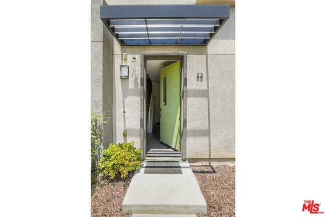 Foto del edificio - 3901 N Eagle Rock Blvd