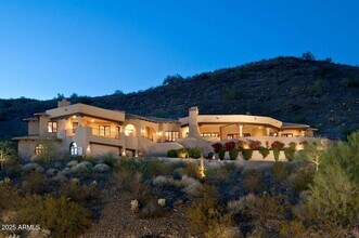 Building Photo - 1930 E Desert Willow Dr