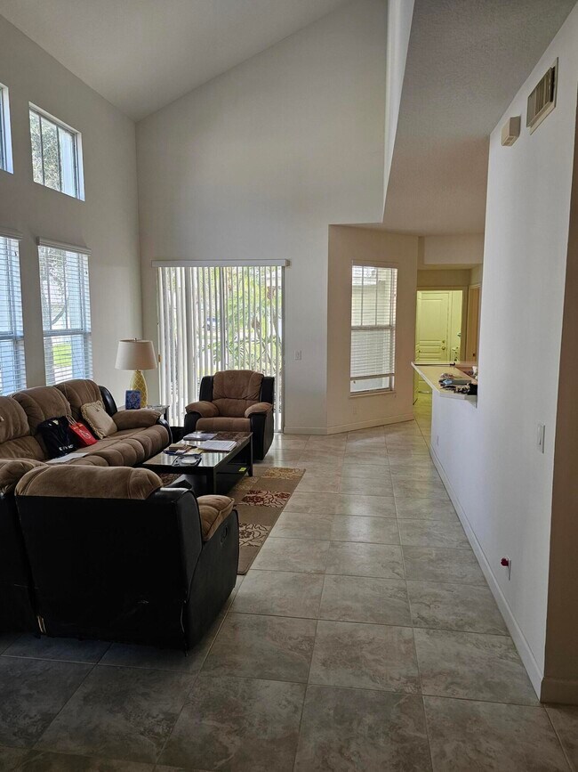 Foto del edificio - 10451 SW Academic Way