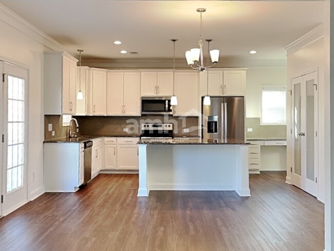 Foto del edificio - 564 Whitebark Ln