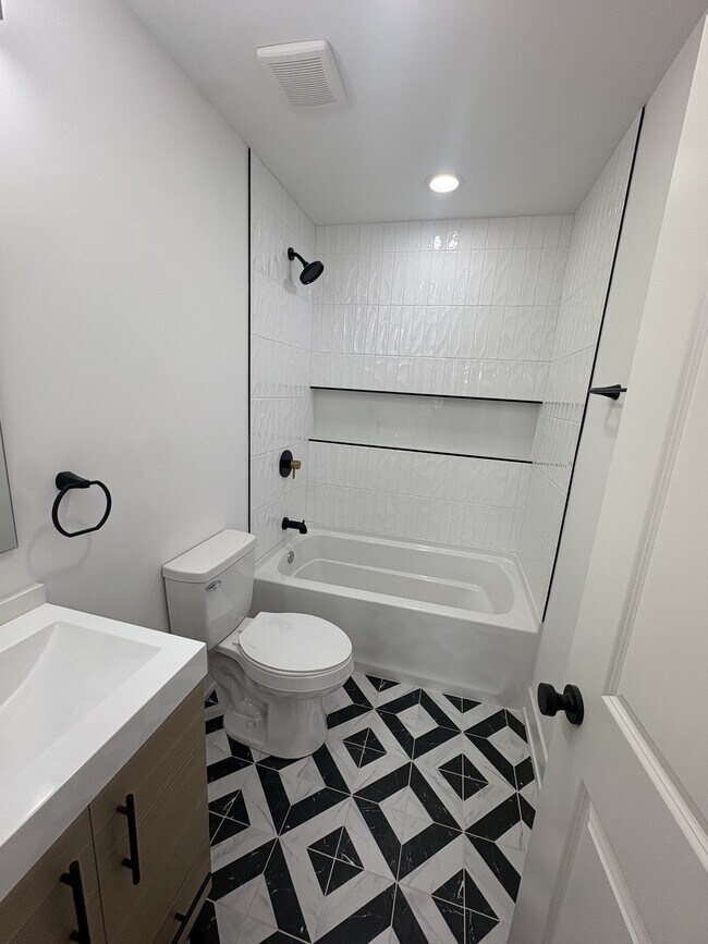 Photo - 239 W 74th St Apartment