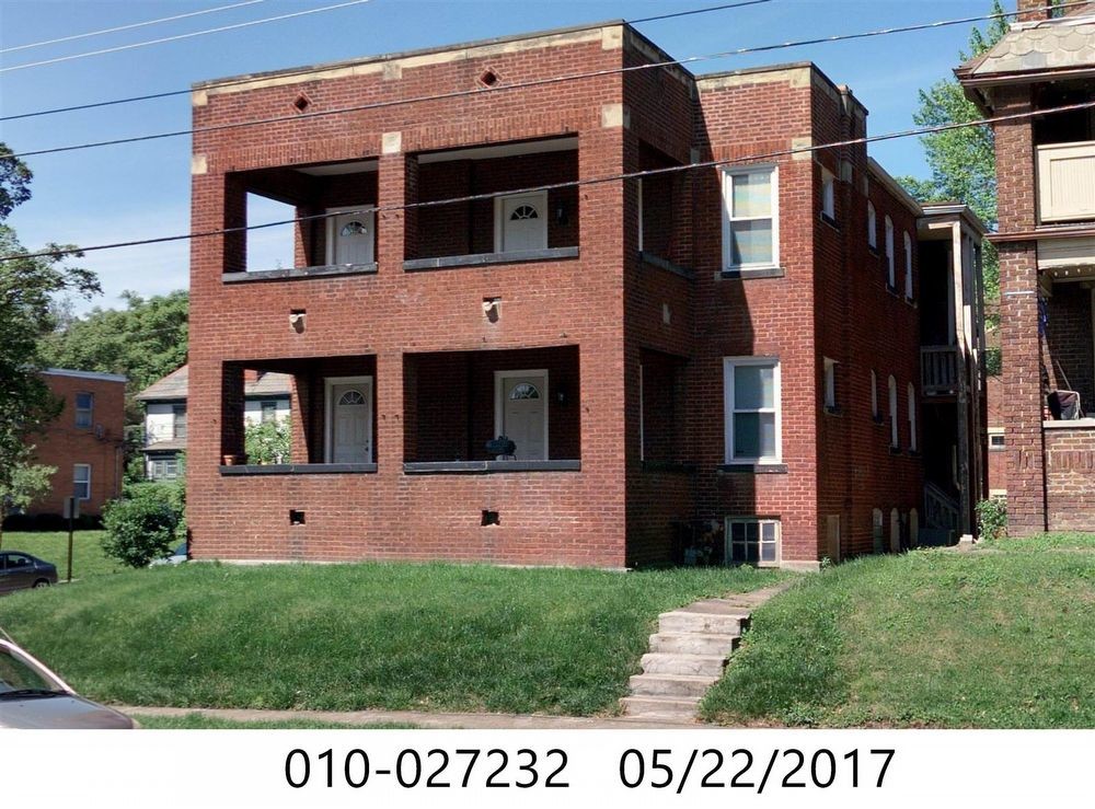 Primary Photo - 3 Bedroom north Campus special