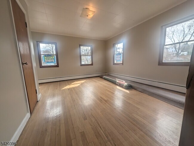 Foto del edificio - 157 NJ-31