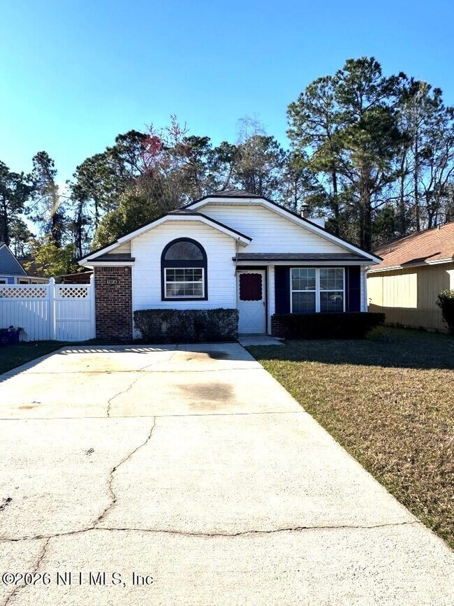 Foto del edificio - 1261 Montecello Dr