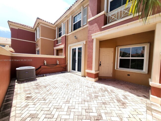 Foto del edificio - 11438 NW 62nd Terrace