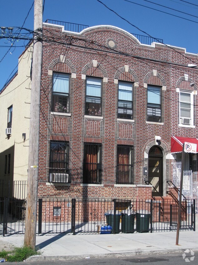 Building Photo - 256 Atkins Ave