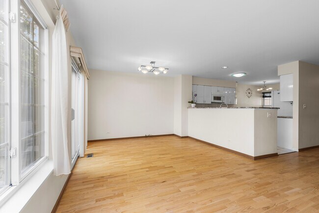 Foto del edificio - 8966 W Heathwood Cir