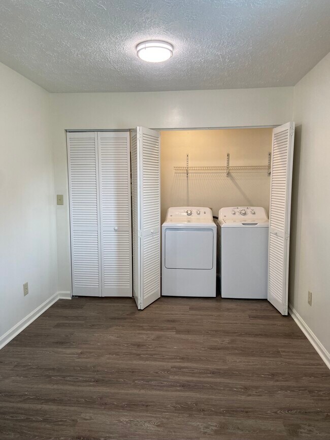 104 Lavadoras y secadoras GE - 104 Susan Ct