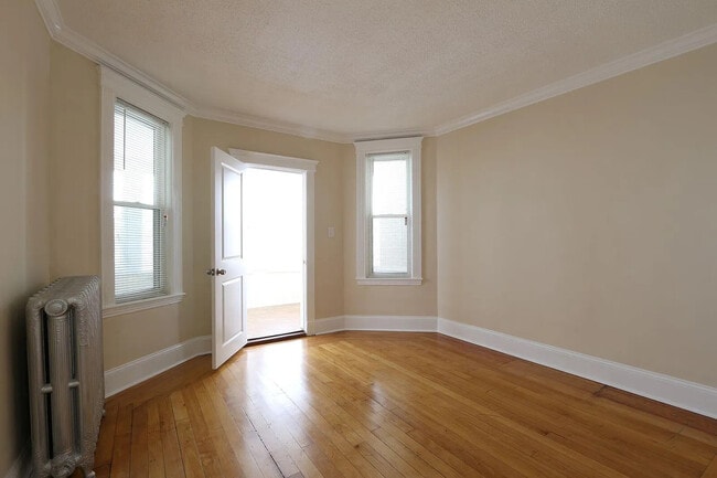 Photo - 71 Walnut Park (Boston, MA) Apartment