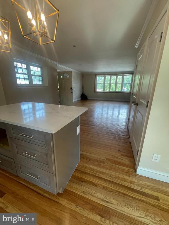 Foto del edificio - 3300 Kayford Cir