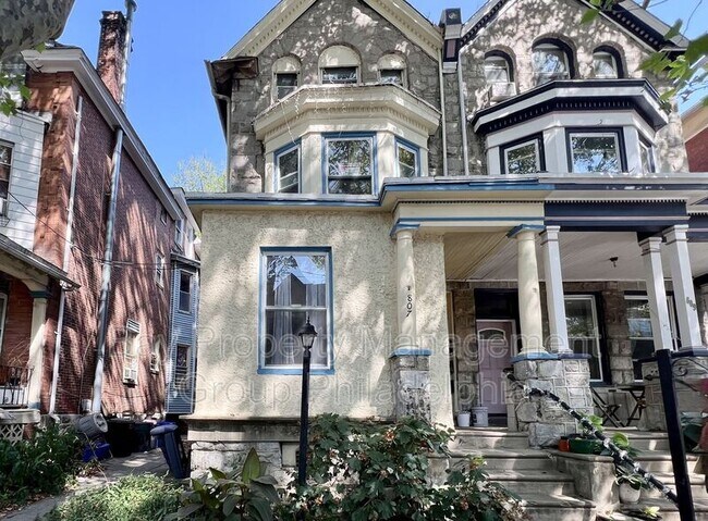 Building Photo - 807 S St Bernard St