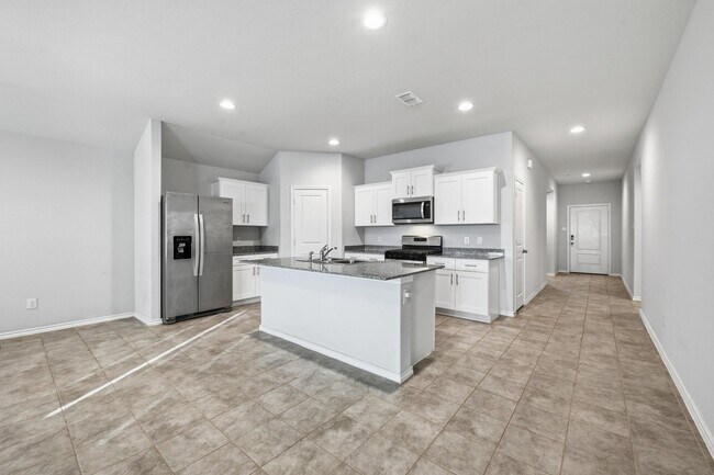 Foto del edificio - 4 bedroom home in Springtown, Texas