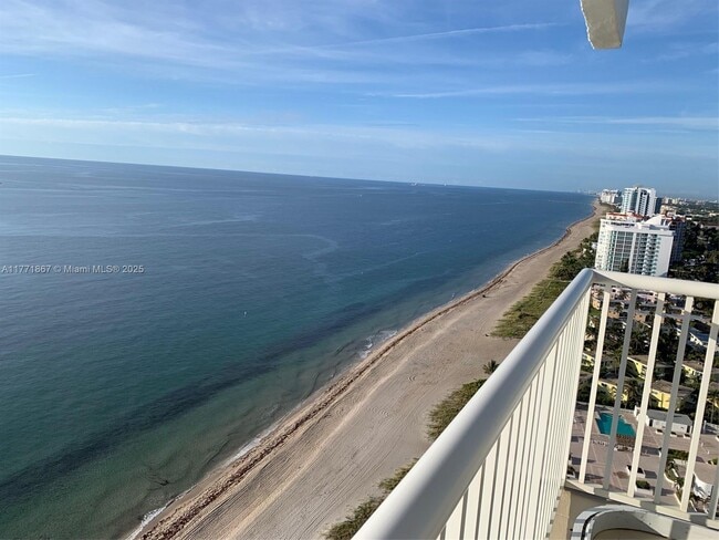 Building Photo - 1370 S Ocean Blvd