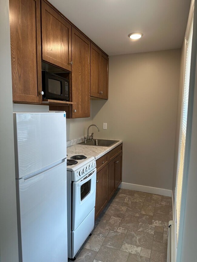 Foto del edificio - 636 S Johnson St