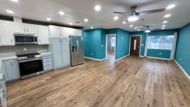 Building Photo - 13531 Maidstone Ave