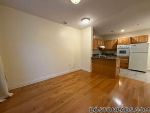 Building Photo - 90 Westland Ave