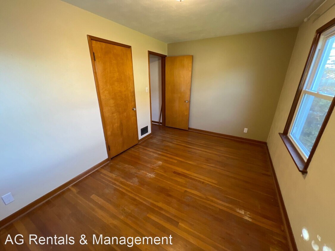 2024 Poinsette Dr, Fort Wayne, IN 46808 House Rental in Fort Wayne