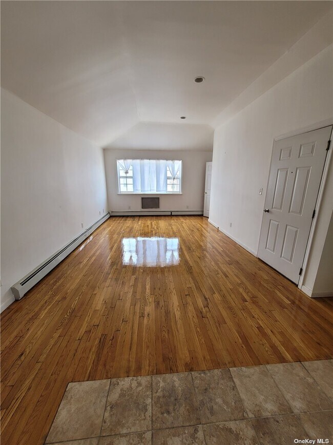 Foto del edificio - 101-11 95th St