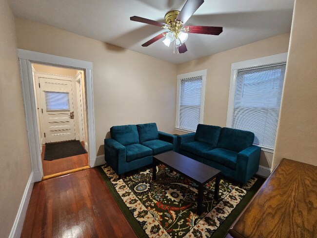 Foto del edificio - 15 New Hampshire Ave