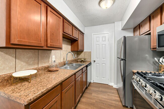 Interior Photo - Legend Oaks Gated Community