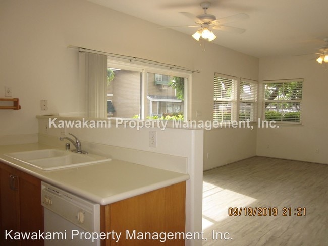 Building Photo - 7128 Hawaii Kai Dr