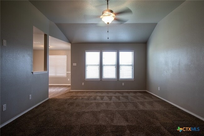 Building Photo - 2305 Vicksburg Ln