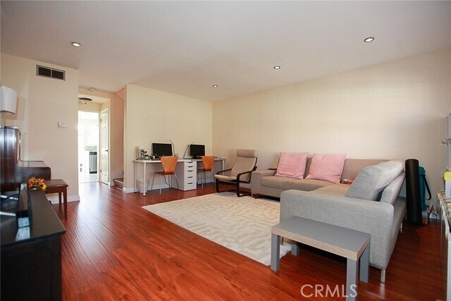 Building Photo - 27934 Ridgebrook Ct