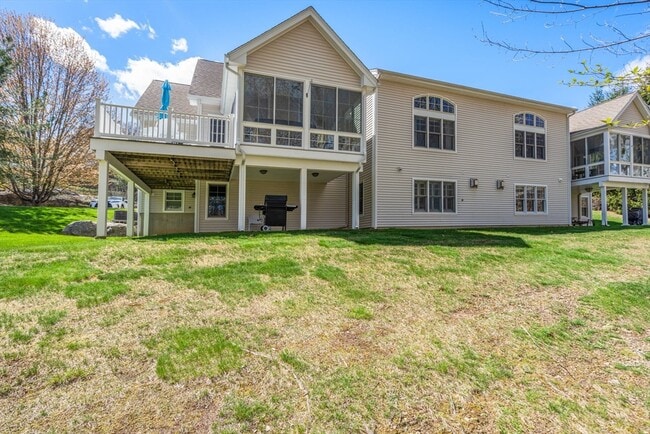 Building Photo - 3 Summerland Way
