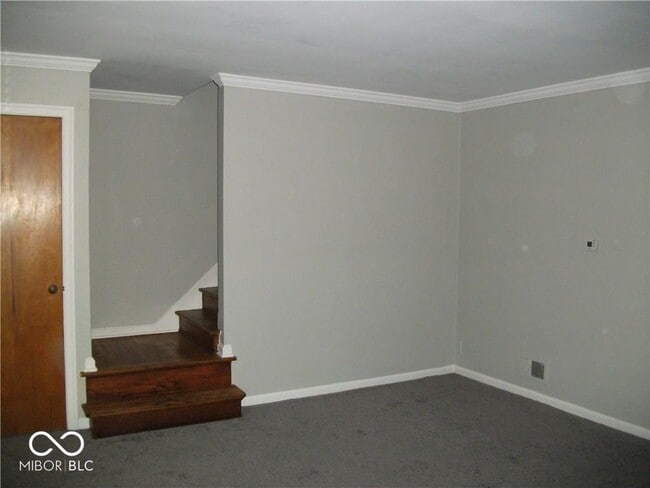 Building Photo - 4702 Rookwood Ave