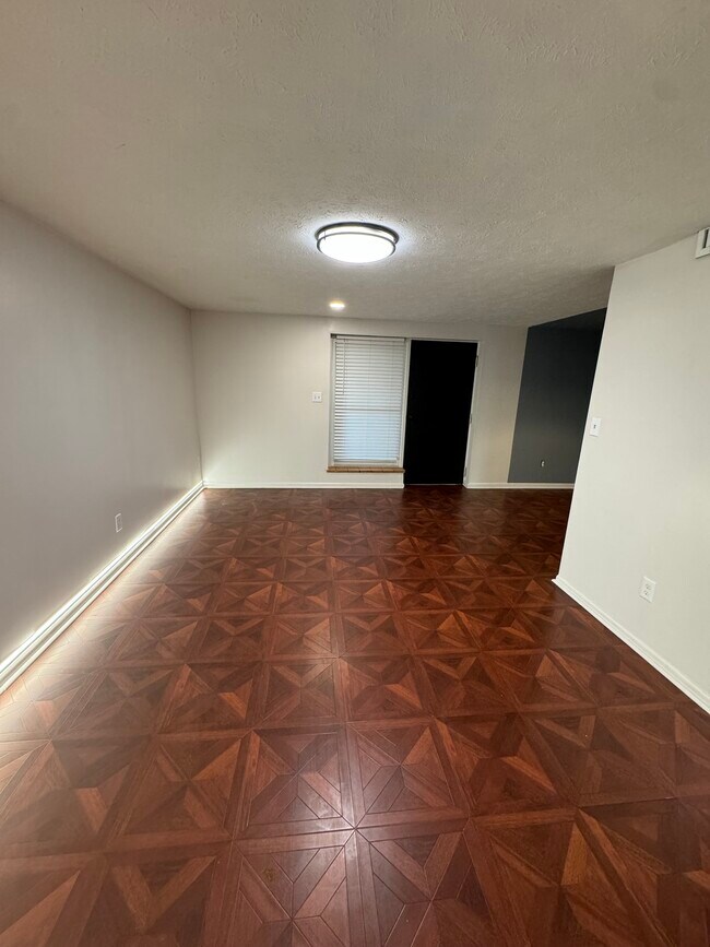 Foto del edificio - 120 S 38th Ave