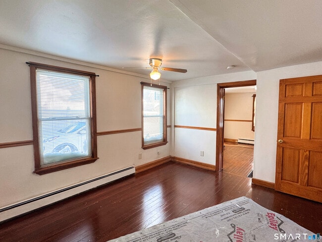 Building Photo - 5 Church St