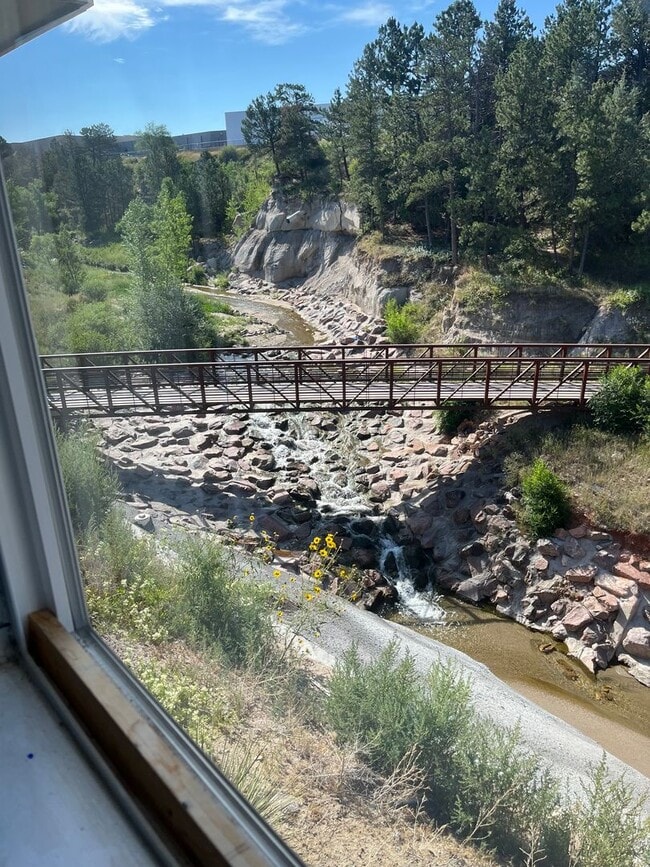 Building Photo - LABOR DAY SPECIAL!!! Beautiful creek view ...