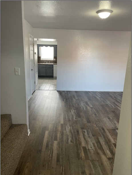 Building Photo - The Oak Townhomes