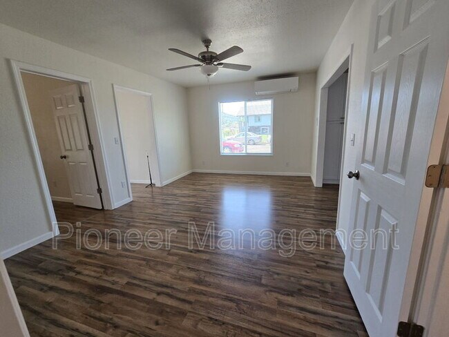 Foto del edificio - 1136 SE Pine St