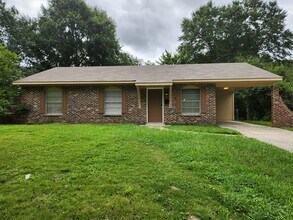 Building Photo - 2100 Wagner Dr