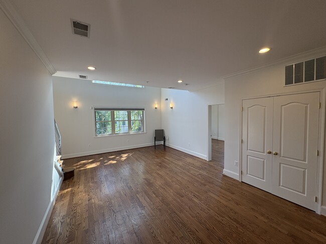 Building Photo - 1630 Rosedale Street Northeast