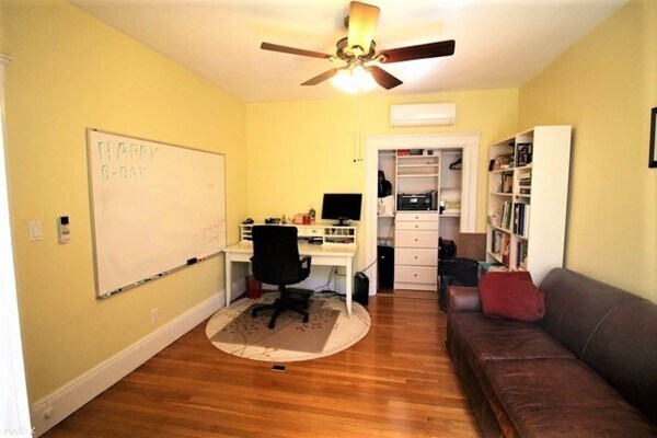 Foto del edificio - 54 Dwight St