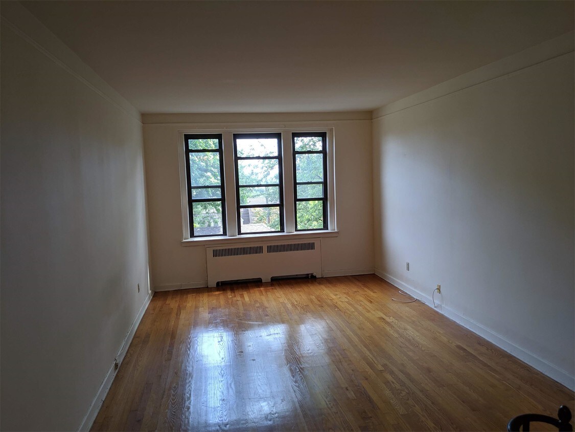 Building Photo - 160 Terrace Ave