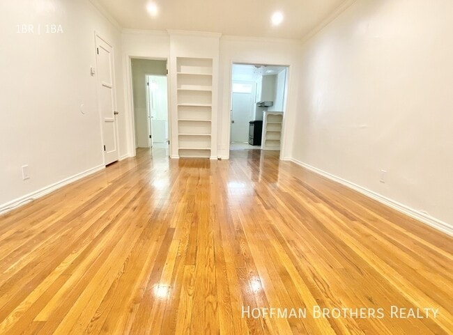 Building Photo - 506 Normandie Ave