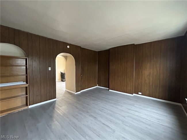 Building Photo - 3448 E 69th St
