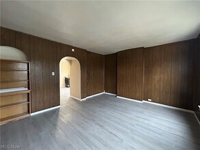 Building Photo - 3448 E 69th St