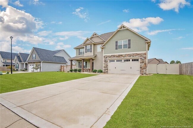 Foto del edificio - 4778 McKinnon Farm Rd